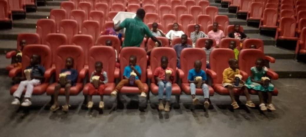 Installés au cinéma